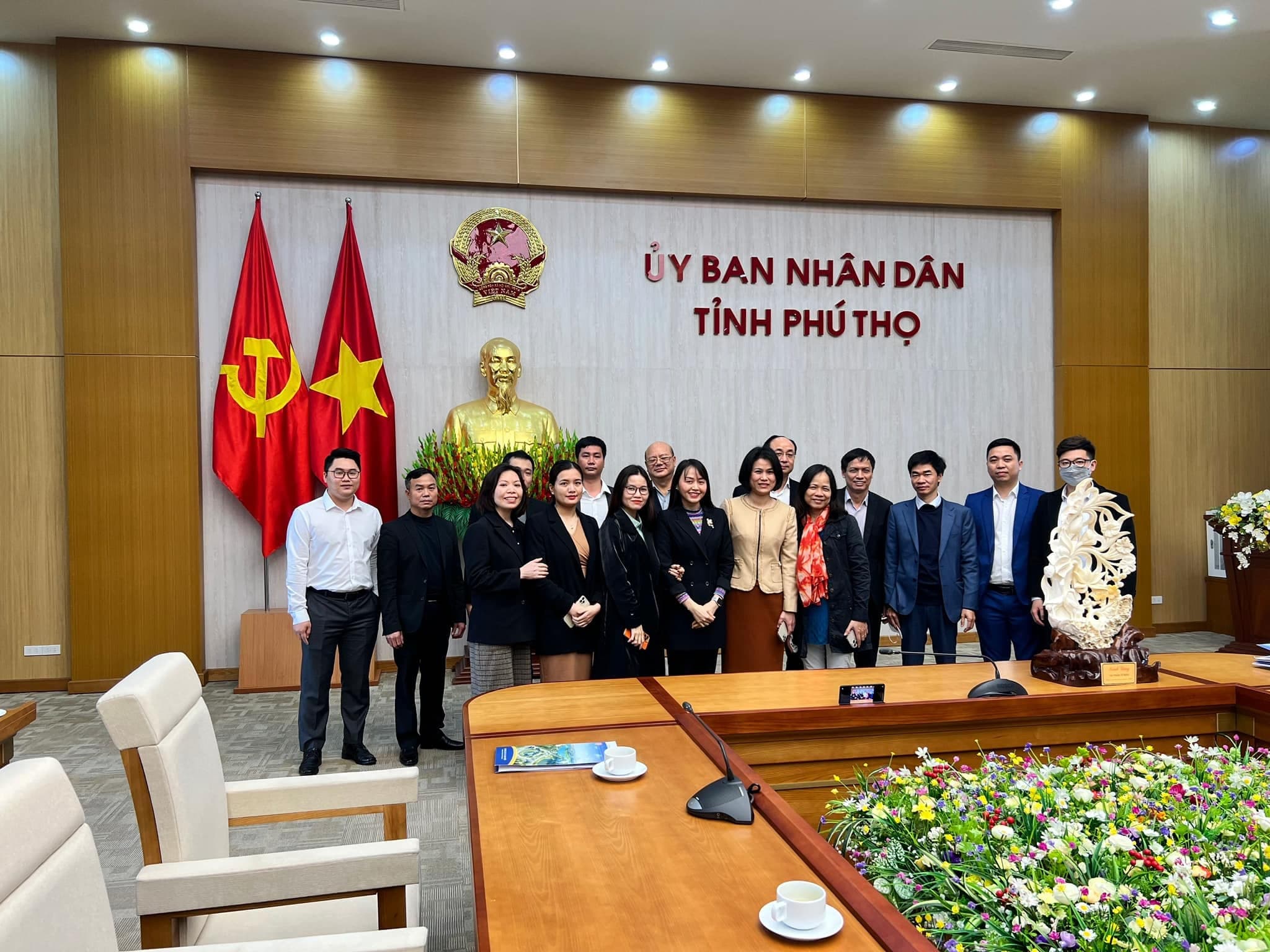 Làm việc cùng Ủy ban nhân dân tỉnh Phú Thọ