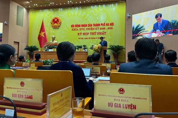Kỳ họp thứ nhất, HĐND thành phố khóa XVII
