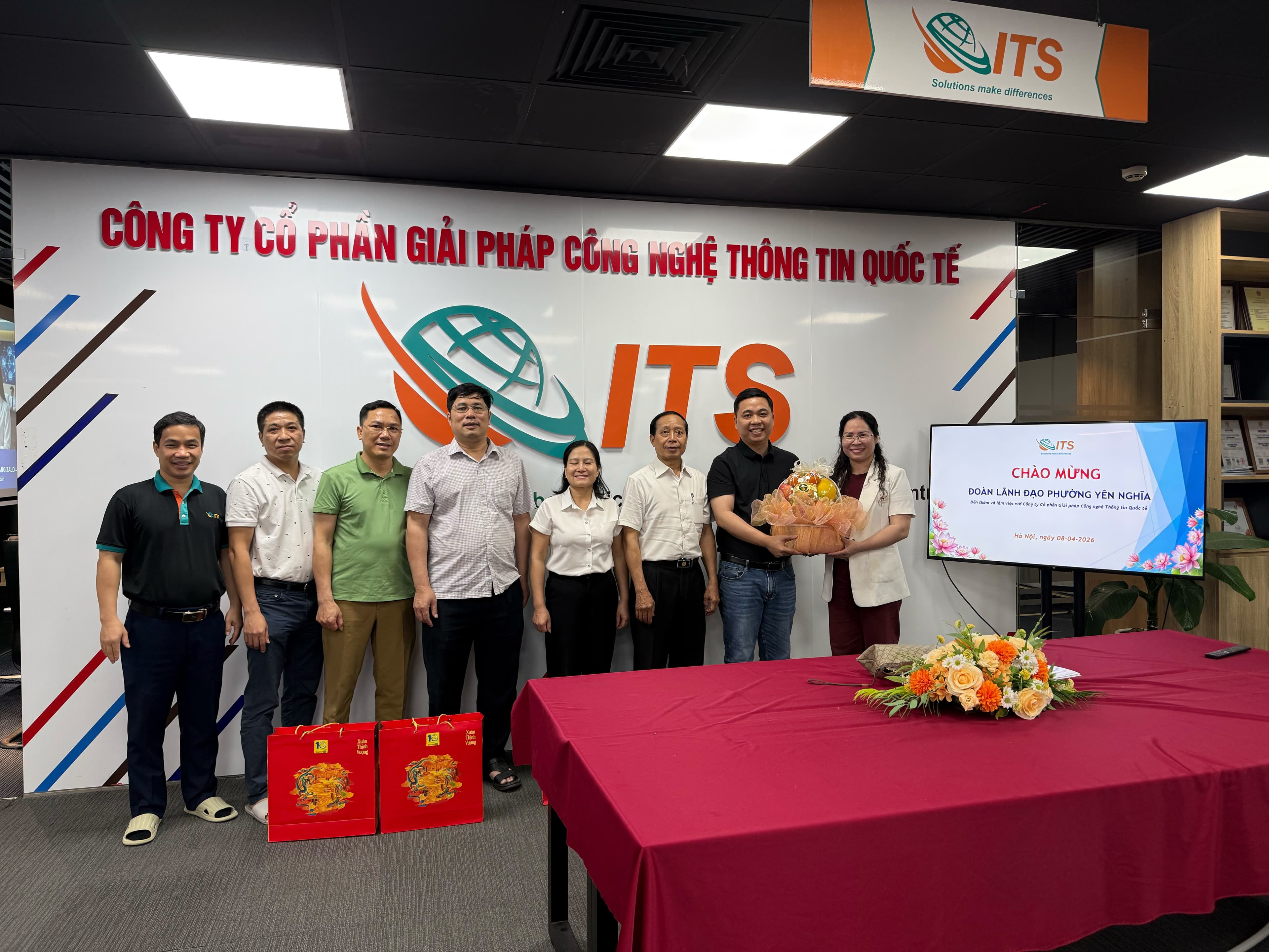 Lãnh đạo phường Yên Nghĩa đến làm việc tại ITS